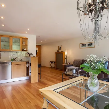 Отель Suitenhotel Zurbriggen
