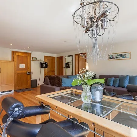 Отель Suitenhotel Zurbriggen