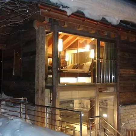 Отель Suitenhotel Zurbriggen