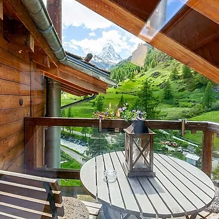 Отель Suitenhotel Zurbriggen 4*