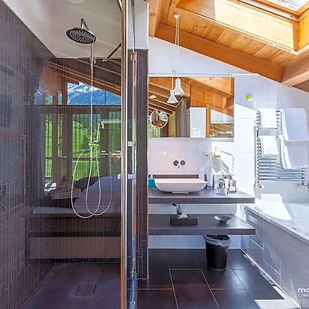 Отель Suitenhotel Zurbriggen
