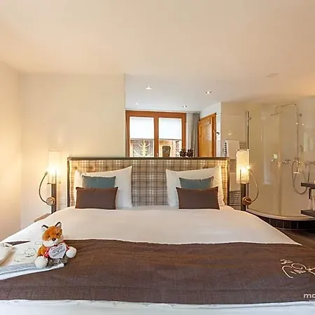 Отель Suitenhotel Zurbriggen 4*