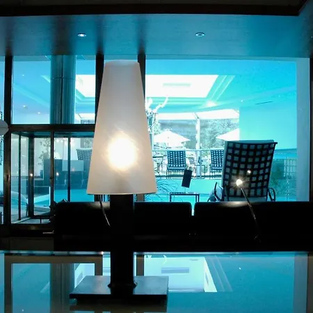 Отель Suitenhotel Zurbriggen