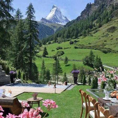 Suitenhotel Zurbriggen 4*