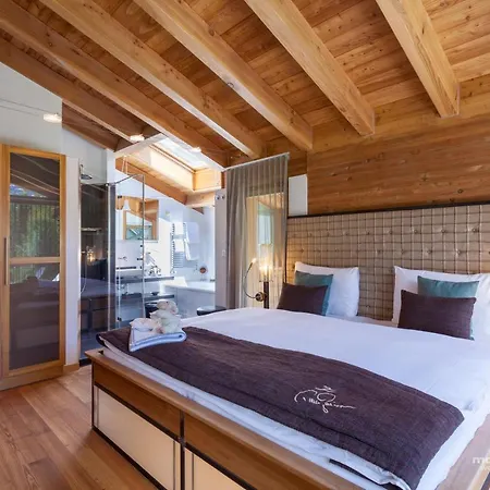 Suitenhotel Zurbriggen 4* צרמט